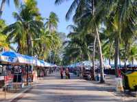 🌊 : Bangsaen beach หาดบางแสน ชลบุรี