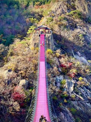 🇨🇳✨ Phoenix Mountain – Dandong’s Scenic Pinnacle