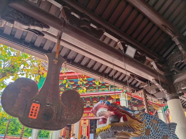 Where the Sea Breathes Zen – Xiamen’s Coastal Sanctuary of Compassion