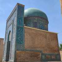 Samarkand – “Silk Road Splendor in Mosaic and Minarets”