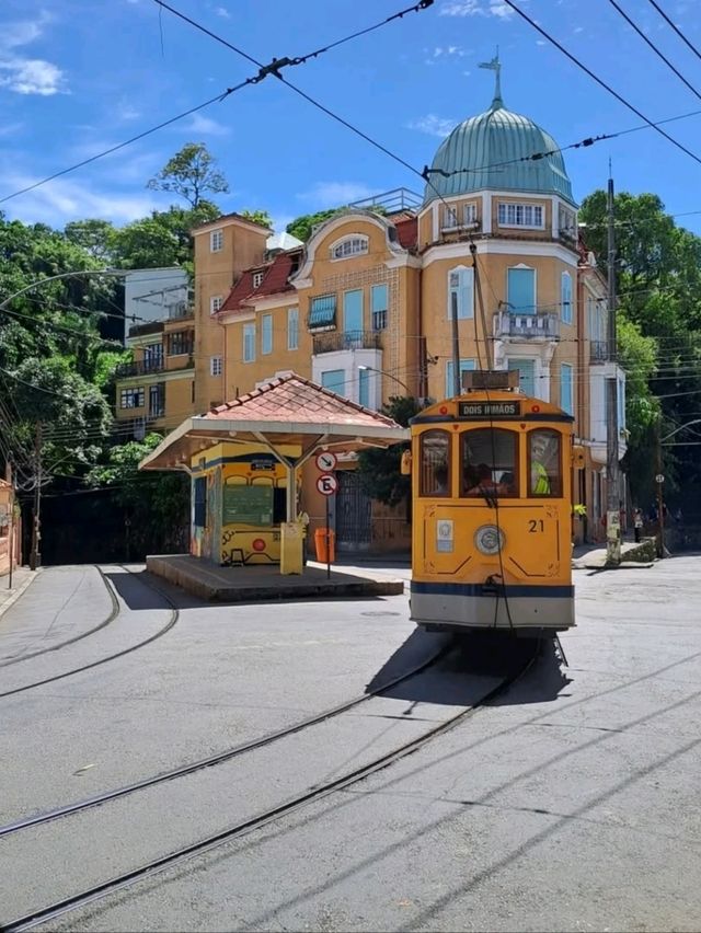 Discovering the Colorful Wonder of Escaleras de Selarón