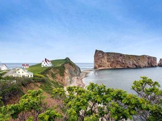 加斯佩半島：海洋與懸崖的戲劇