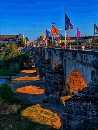 Amboise – Where History Meets the Loire 🌟