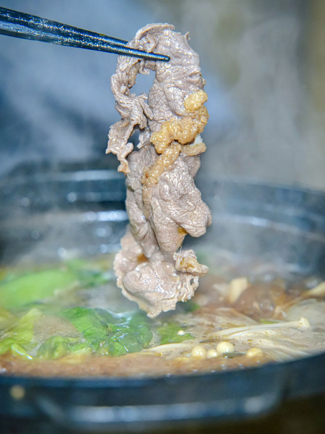 平民價任食放題,雞煲蟹粉樣樣齊 平民價任食放題,雞煲蟹粉樣樣齊