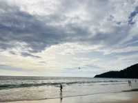 พักผ่อนสุดฟินที่หาดกะรน ความงามของทะเลภูเก็ต