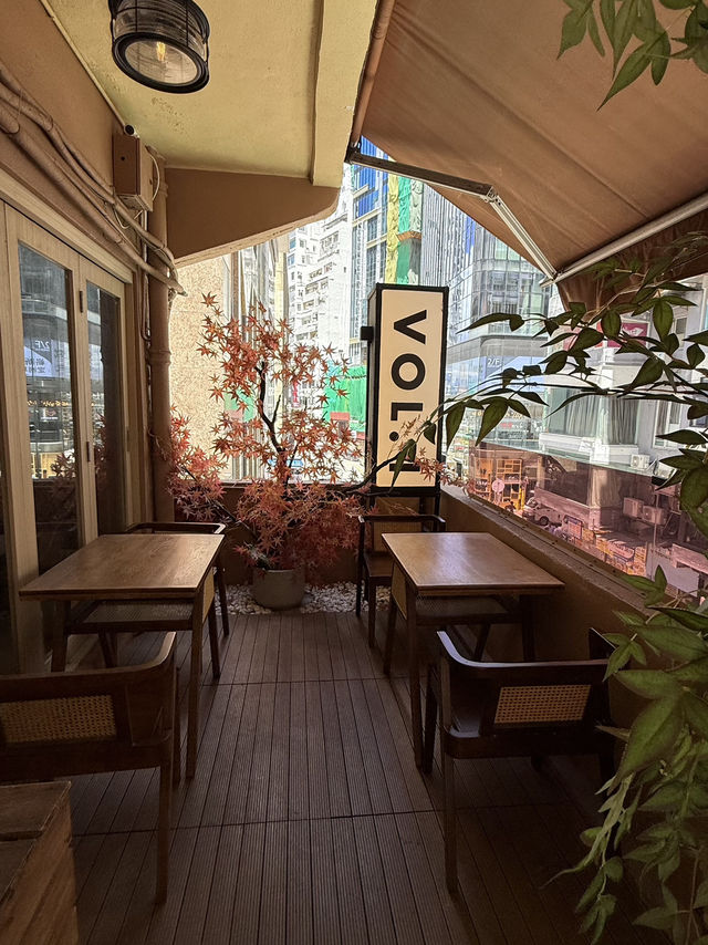 銅鑼灣文青打卡地！Vol.1 Cafe隱世手工麵🍝玫瑰花果茶chill爆一角