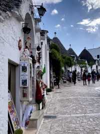 Alberobello, Italy 🤍 fairytale houses 🇮🇹