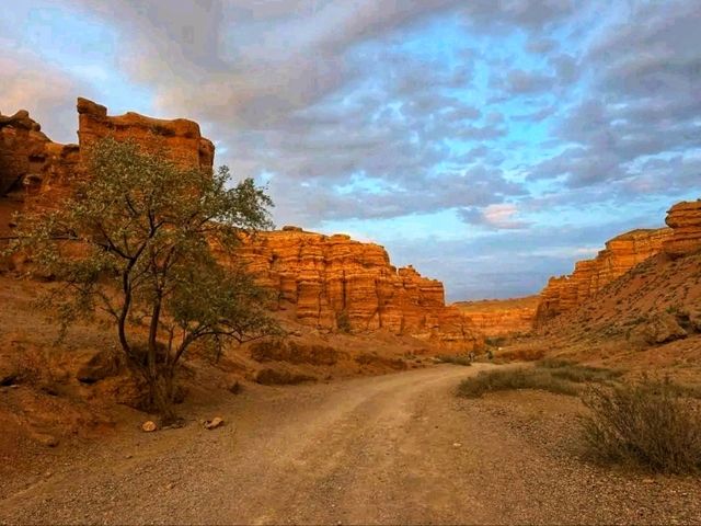 Charyn Canyon – The Grand Canyon of Central Asia ⛰️