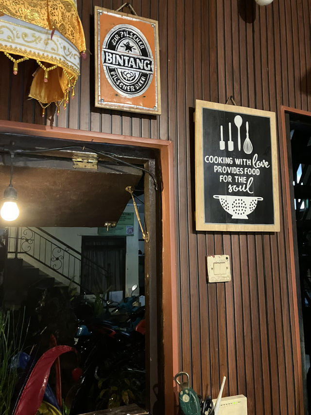 【Papege s warung バリ島ウブド激安激うまグルメ】 【Papege s warung バリ島ウブド激安激うまグルメ】