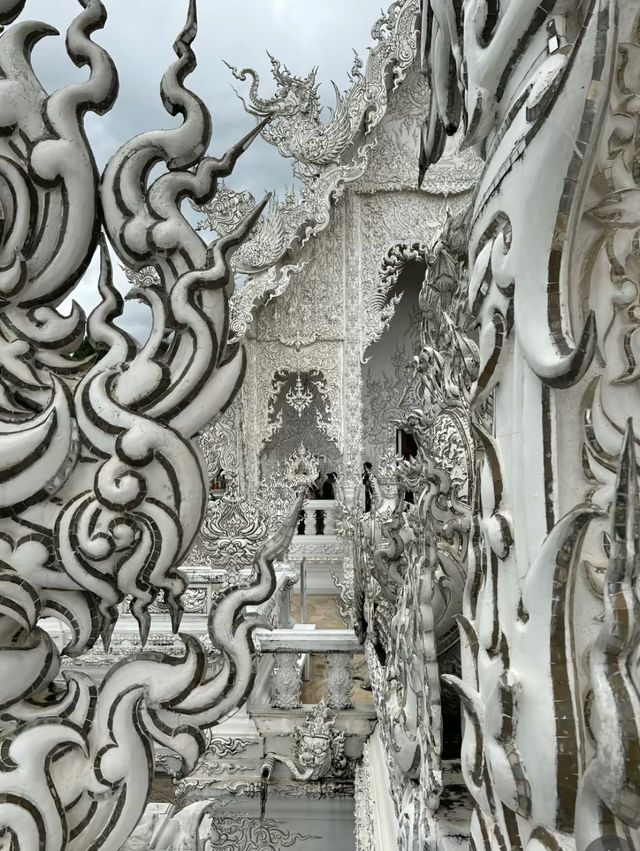 White Temple 🏛️