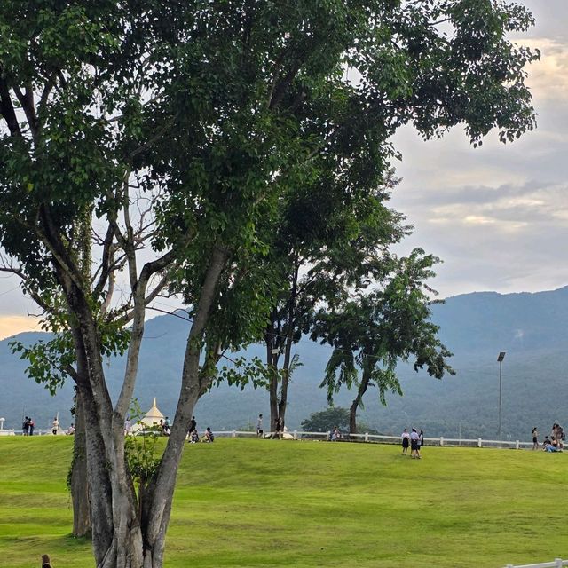สถานที่พักผ่อน สูดอากาศของคนเชียงใหม่ 🌴🌳 สถานที่พักผ่อน สูดอากาศของคนเชียงใหม่ 🌴🌳