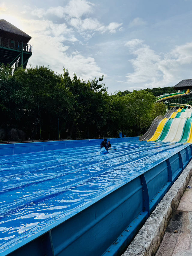 🌴 Slides, Beaches, and Smiles – Sun World Hon Thom