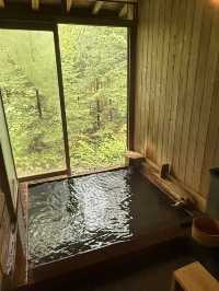 Kamikochi’s Mystical Charm: Autumn Hike to Myojin Pond