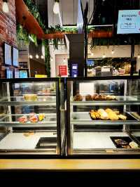Quick Bites and Convenience at emart24 Tamarind Square