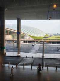 第一次來到腹地廣大的北京首都國際機場🛬