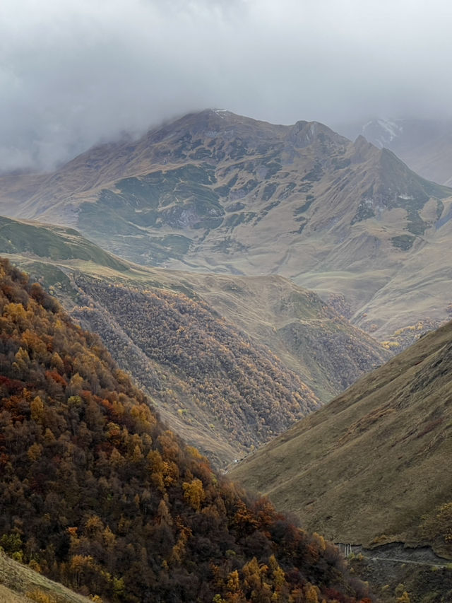 Georgia 🇬🇪 A Journey Through Mountains and Timeless Charm Georgia 🇬🇪 A Journey Through Mountains and Timeless Charm