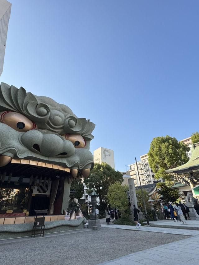 可愛大獅子-大阪難波八阪神社