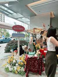 Malaysia’s Xmas Blazer Bash: Sunway Square Vibes 🎄✨