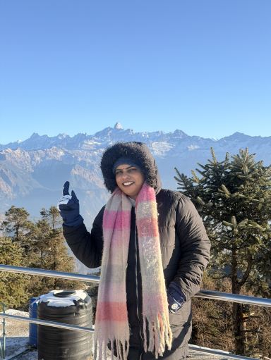 Berdiri di hadapan Kuil Bhagavathi yang sakral di Nepal, saya merasakan kedamaian dan rasa syukur yang mendalam. 🇳🇵✨ Dikelilingi oleh energi tenang pegunungan dan suara lonceng kuil, ini lebih dari sekadar kunjungan — ini adalah momen spiritual yang akan selalu saya ingat.

Semoga Dewi Bhagavathi memberkati perjalanan ini dengan perlindungan, kekuatan, dan energi positif. 🌺🙏 Nepal benar-benar menyentuh jiwa dengan cara yang paling indah.

#NepalTrip #BhagavathiTemple #TempleDarshan #SpiritualJourney #BlessedInNepal #DivineGrace #TravelWithFaith #NepalDiaries