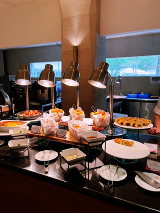 Classic Luxury with Premium Tea Experience