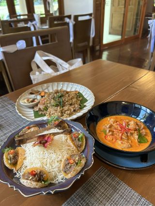 築100年以上のヴィンテージ邸宅で紡がれる美しき伝統。五感で味わう宮廷仕込みの本格タイ料理