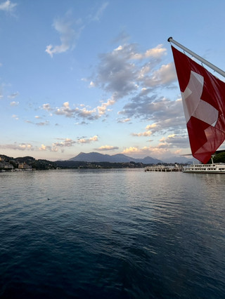 🇨🇭 Как мы исследовали Швейцарию за 12 дней (с маленьким ребенком и пожилым родителем)