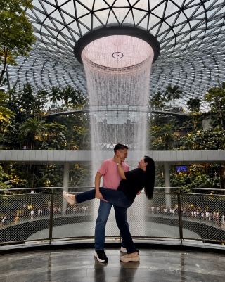 Just wrapped up an epic 3-day adventure in Singapore — land of crazy good food, world-class attractions, and tech-savvy transport systems 🚄🛬 Jewel Changi Airport seriously lives up to the hype and getting around is a breeze (first-timers, you’re safe here).

Top Spots to Visit:
Universal Studios Singapore (8 Sentosa Gateway, Singapore 098269) — Dive into all the action-packed rides and movie magic. Check opening hours (10 AM–8 PM most days) before you go!
Marina Bay Sands (10 Bayfront Avenue, Singapore 018956) — Insta-worthy skyline, infinity pool (if you’re staying), and mall vibes. It’s open all day, so you can flex your visit.
Jewel Changi Airport (78 Airport Blvd, Singapore 819666) — Don’t rush this! Waterfall, lush gardens, endless food options. Even if you’re not flying, it’s worth a stop.

Foodie Tip: The hawker centers are a must — Lau Pa Sat Night Market is *the* place for satay and local eats, but go early because it’s always packed! Grab cheap eats and join the line — it’s the real Singapore experience. 🍢

Shopping Hack: Bugis Street is your wallet’s best friend! Way cheaper than fancy malls and perfect for last-day souvenir hunting.

Getting Around: The MRT is fast, easy, and reliable — just grab an EZ-Link card at the airport and you’re set. No need for expensive taxis. Google Maps works perfectly, just enter your spot and boom, step-by-step.

Extra Tips: Singapore’s weather is humid year-round, pack light and carry a water bottle. No visa hassle for most visitors, but check before you fly.

#SingaporeTrip  #HawkerHunt  #BugisStreetDeals  #MarinaBayViews  #tripcom 