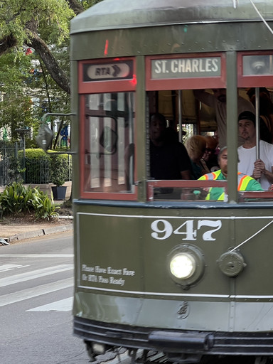 【アメリカアート】ニューオリンズ路面電車 アート作品 ニューオーリンズをスタイリッシュに巡ろう🚋 1.25ドルの路面電車体験