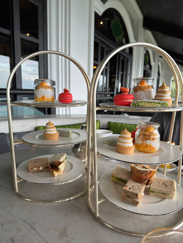 Afternoon Tea in Peninsula hotel in Da Nang