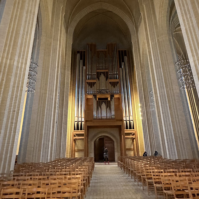 ⛪️哥本哈根建築設計篇-管風琴教堂Grundtvigs Kirke