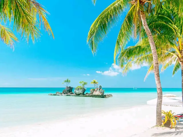 Boracay, Philippines: The gateway for beach lovers and water sports enthusiasts!