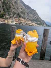 Lemon icecreams on Garda's shore!