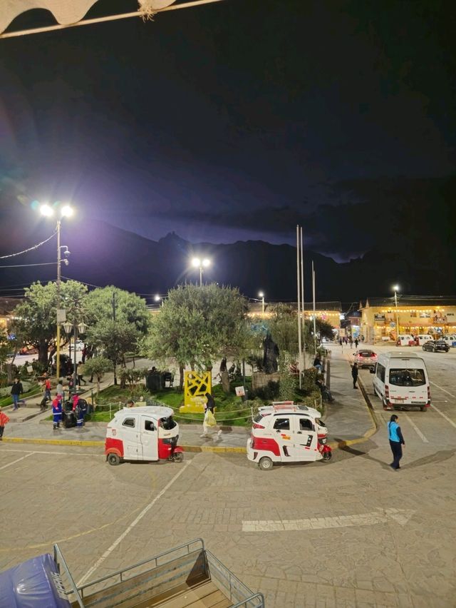 해외여행 페루 깊숙한 곳에 있는 작은 마을 Ollantaytambo