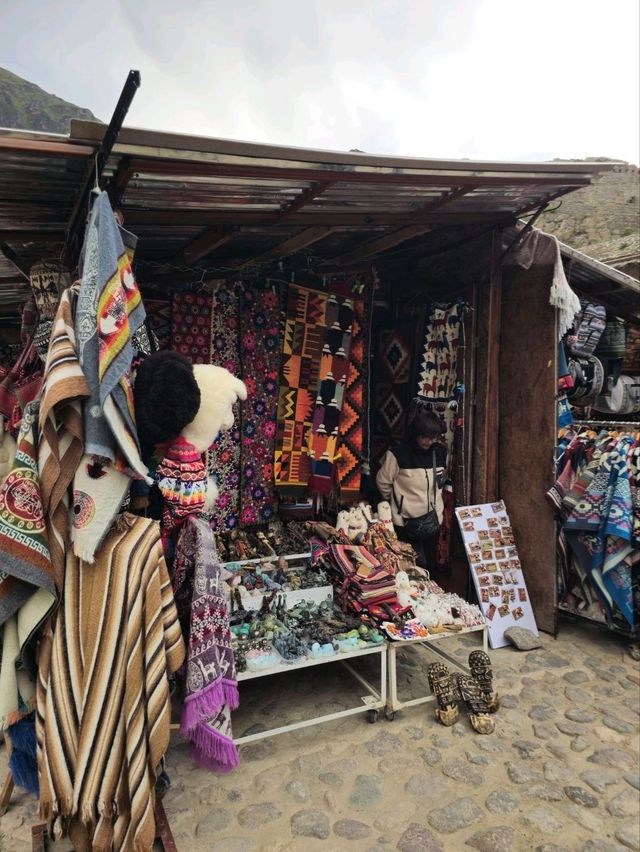 해외여행 페루 깊숙한 곳에 있는 작은 마을 Ollantaytambo