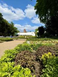 Art and Nature in Holland Park