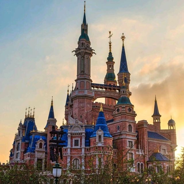 🎢 Magic Meets Modern China – Shanghai Disneyland