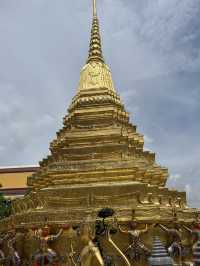Wat Phra Kaew – The Temple of the Emerald Buddha (Bangkok, Thailand) 