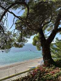 The Blue Horn Viewpoint in Bol: Dining With a Mediterranean Dream View