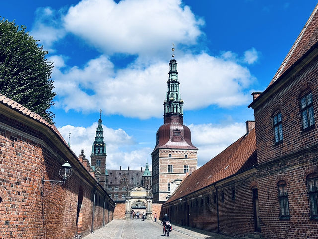 Mesmerising Fredrickborg castle-Rich Danish History