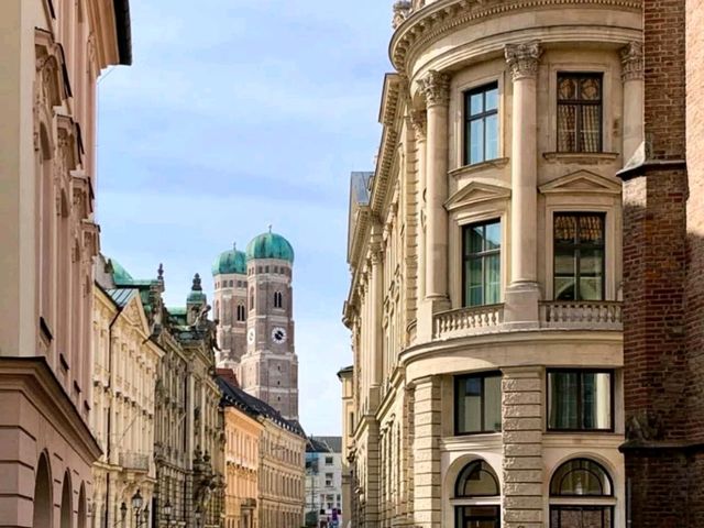 Munich: City of Beer - Top Attractions 🍻