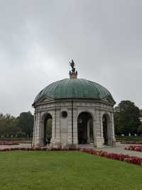 1-DAY MUNICH GRAND TOUR! 4 Must-See Spots