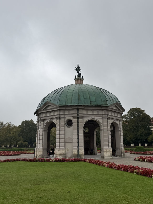 1-DAY MUNICH GRAND TOUR! 4 Must-See Spots