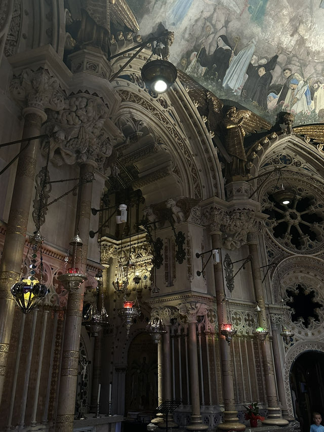 montserrat in a day from barcelona ⛰️⛪️ montserrat in a day from barcelona ⛰️⛪️