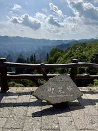 Макаки 🐒 ждут Вас в Национальном парке Чжанцзяцзе ✨ 