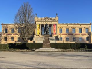 シュヴェリーン州立美術館（Staatliches Museum Schwerin）はドイツのメクレンブルク＝フォアポンメルン。