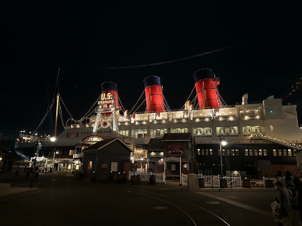 Tokyo DisneySea Review: An Immersive Adventure Not to Miss | Trip