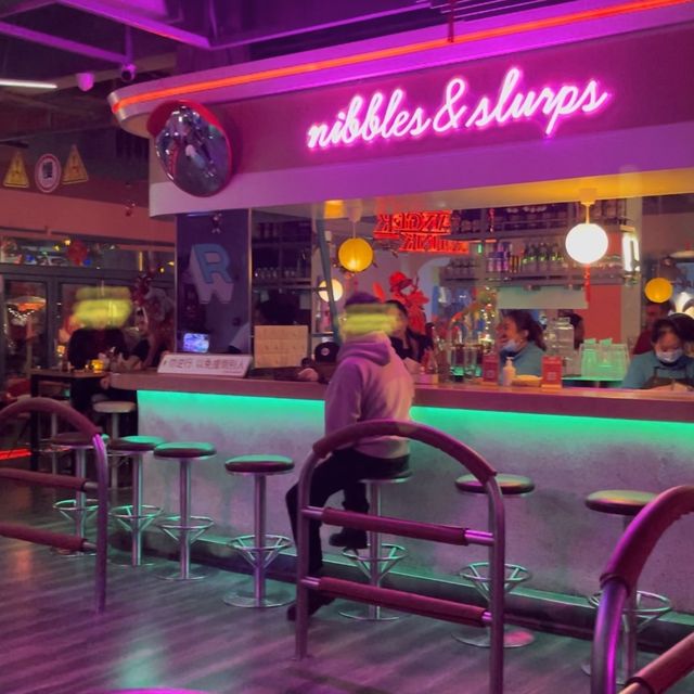 80’s vibes, roller skating, cocktails…OMG!