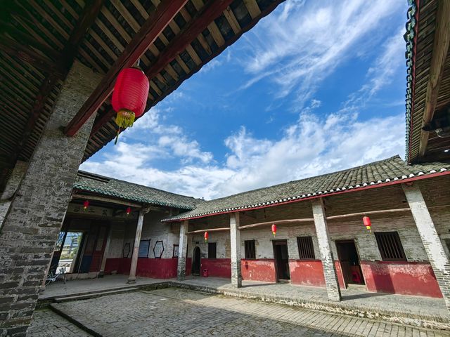 Guangdong Shixing Shixia Village Li Clan Ancestral Hall.