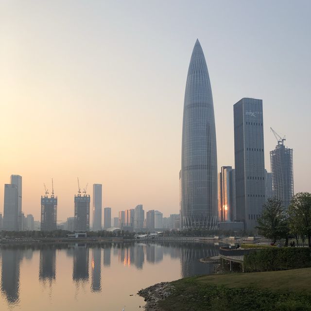 The best way to see the Shenzhen Skyline 