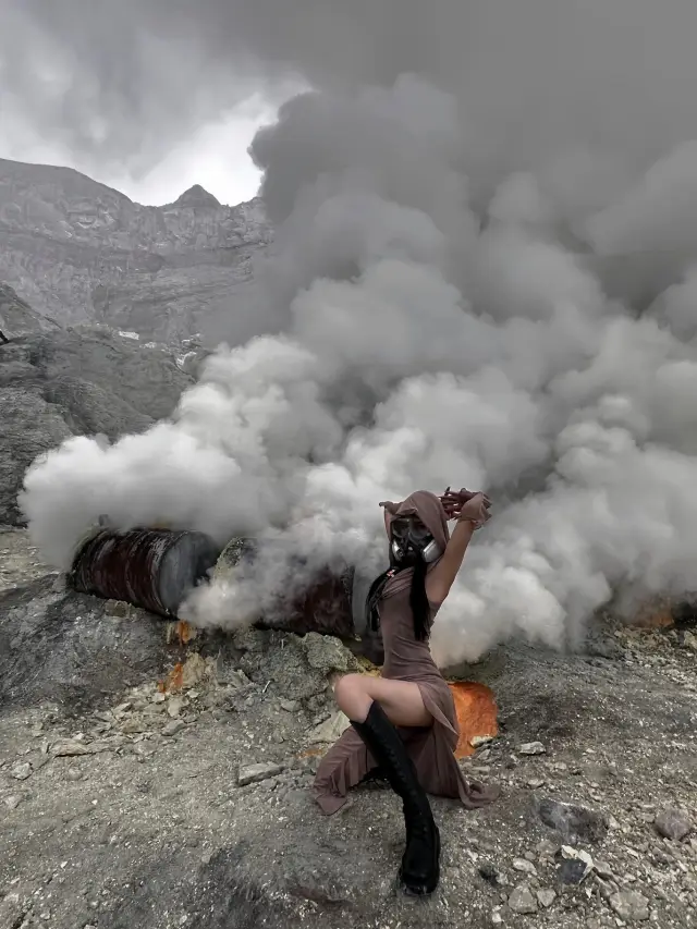 Bromo 화산에서 친구들이 모두 그것이 유화처럼 보인다고 말했습니다!!